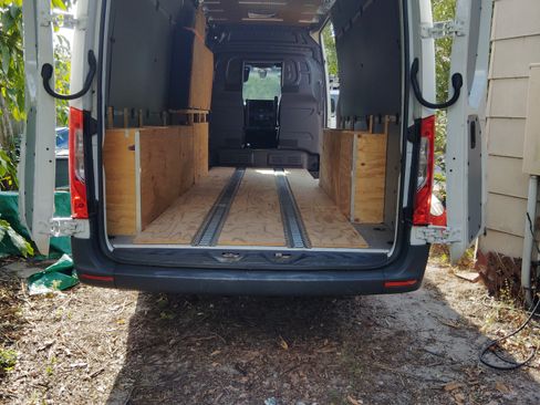 Used 2024 Mercedes-Benz Sprinter 2500 image 20