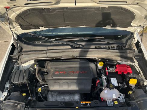 Used 2020 Jeep Renegade Altitude image 11