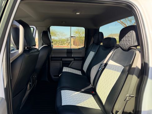 Used 2019 Ford F150 XLT image 13