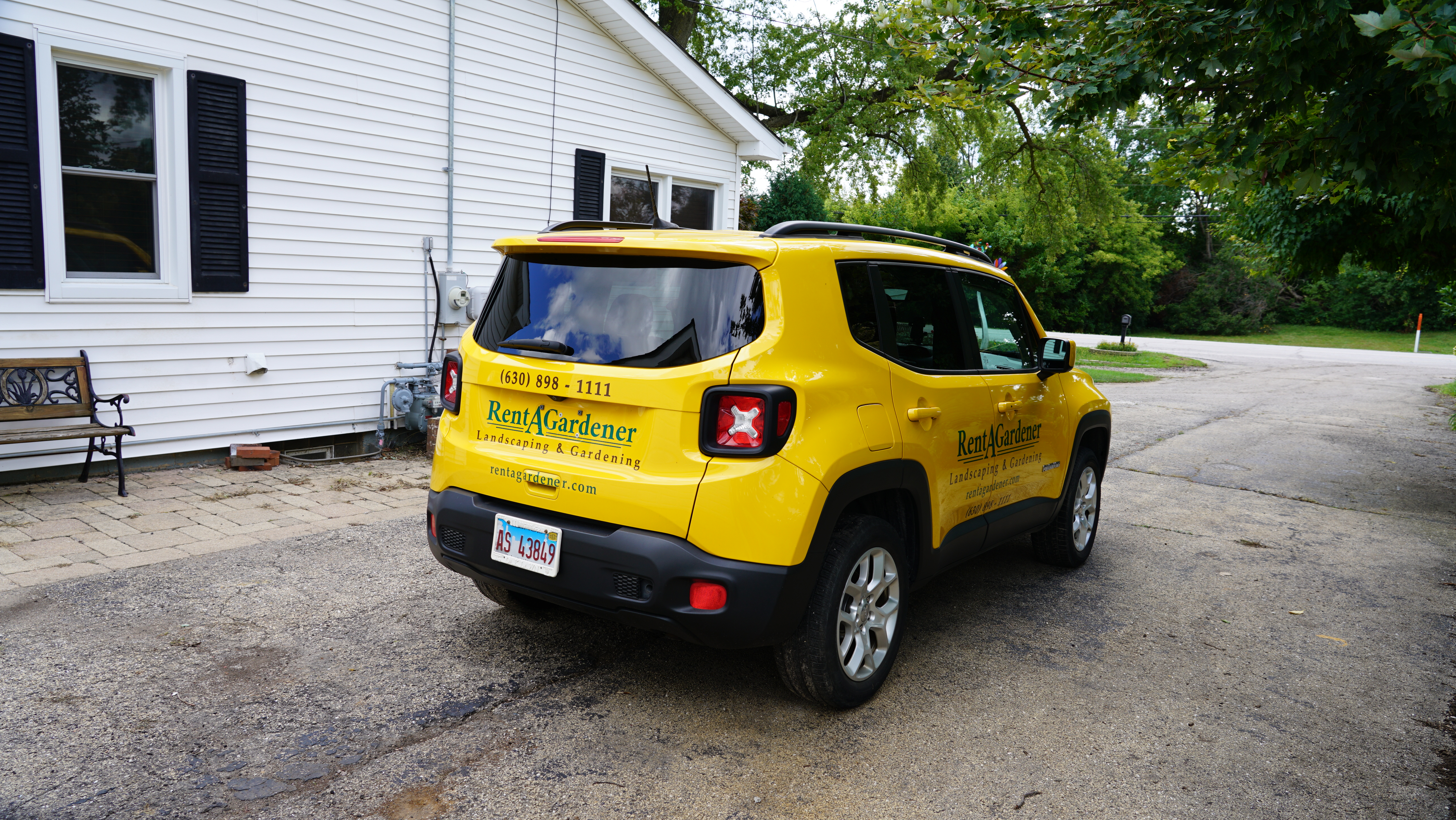Used 2018 Jeep Renegade Latitude w/ Cold Weather Group AWD/4WD image 5