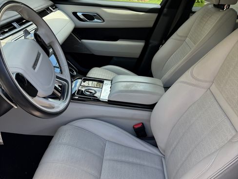 Used 2018 Land Rover Range Rover Velar AWD/4WD image 10