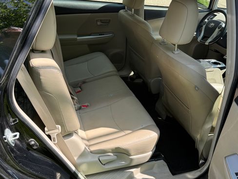 Used 2014 Toyota Prius V Five FWD image 6