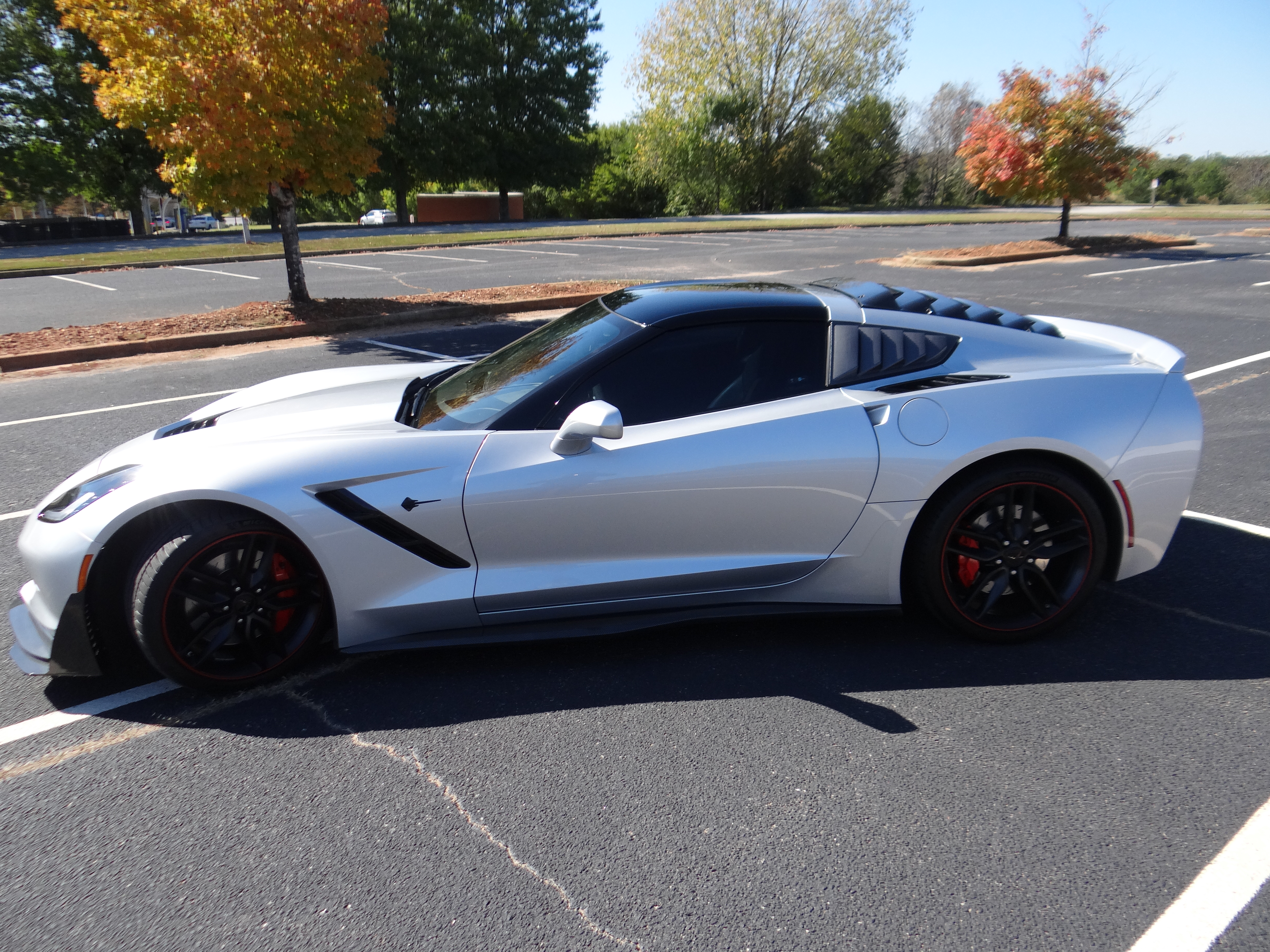 Used 2017 Chevrolet Corvette Stingray Coupe RWD image 1