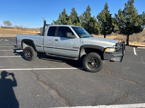 Used 1999 Dodge Ram 2500 Truck 4x4 Quad Cab image 1