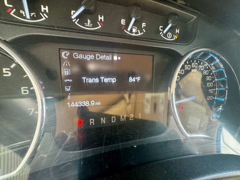 Used 2011 Ford F150 XLT w/ XLT Chrome Pkg AWD/4WD image 9