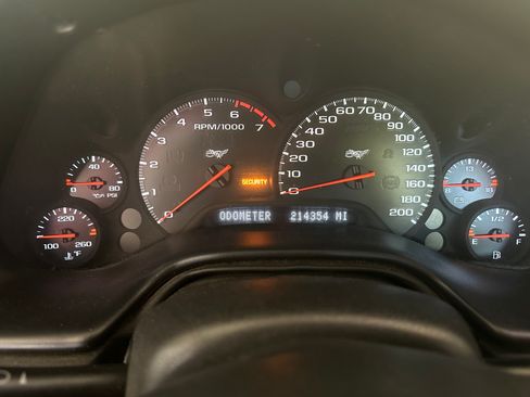 Used 2003 Chevrolet Corvette Convertible w/ Preferred Equipment Group1 image 22