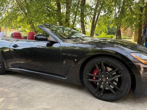 Used 2018 Maserati GranTurismo MC RWD image 6
