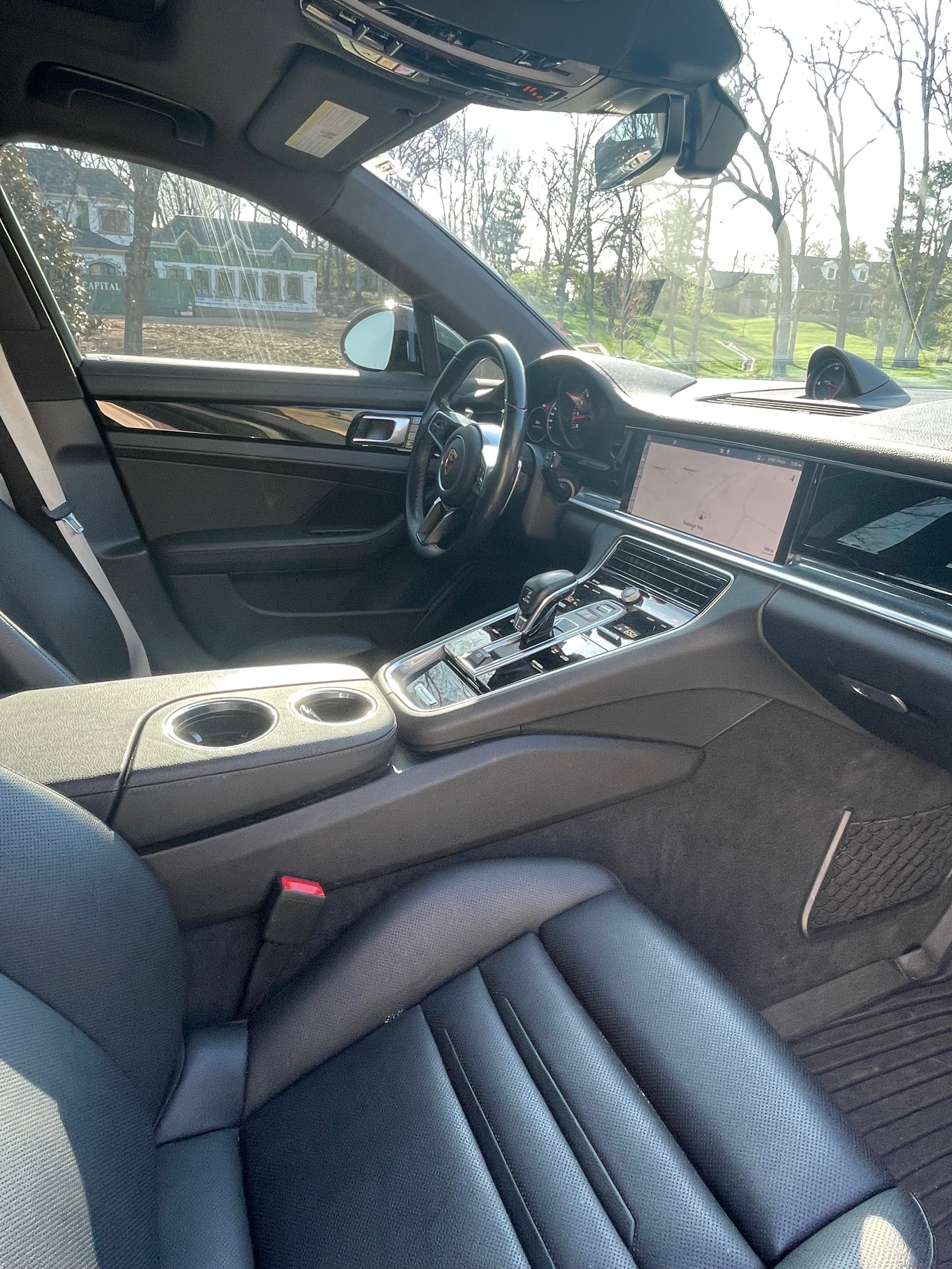 Used 2017 Porsche Panamera 4 AWD/4WD image 11