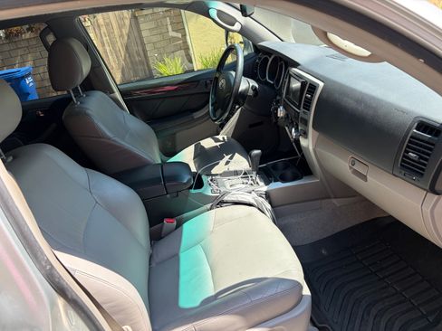 Used 2007 Toyota 4Runner Limited image 4