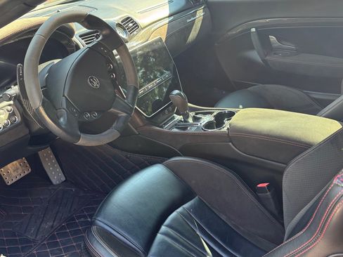 Used 2017 Maserati GranTurismo Sport image 12