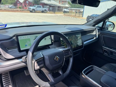 Used 2022 Rivian R1T Adventure AWD/4WD image 13