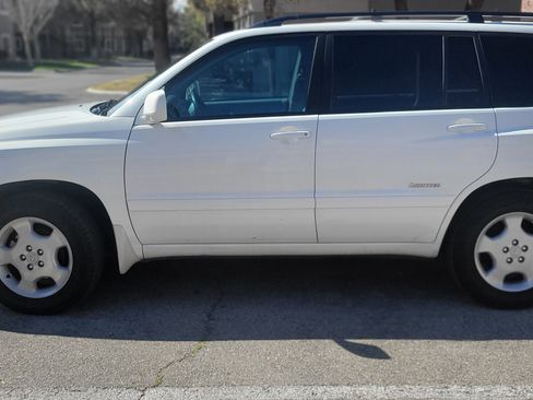 Used 2006 Toyota Highlander Limited image 2