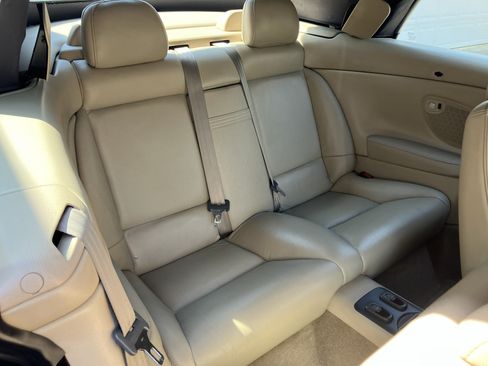 Used 2004 Volvo C70 LT image 15