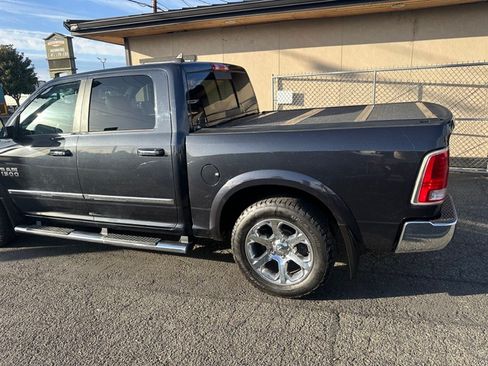 Used 2016 RAM 1500 Laramie w/ Convenience Group image 11