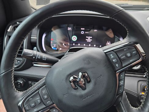 Used 2025 RAM 1500 Limited image 13