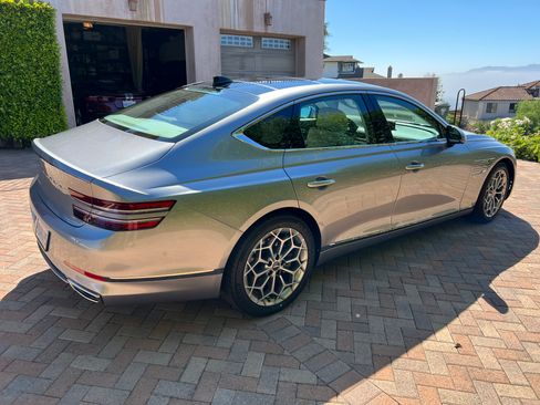 Used 2022 Genesis G80 2.5T w/ Prestige Package image 6