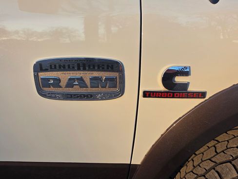 Used 2018 RAM 3500 Laramie Longhorn w/ Longhorn Southfork Package image 13