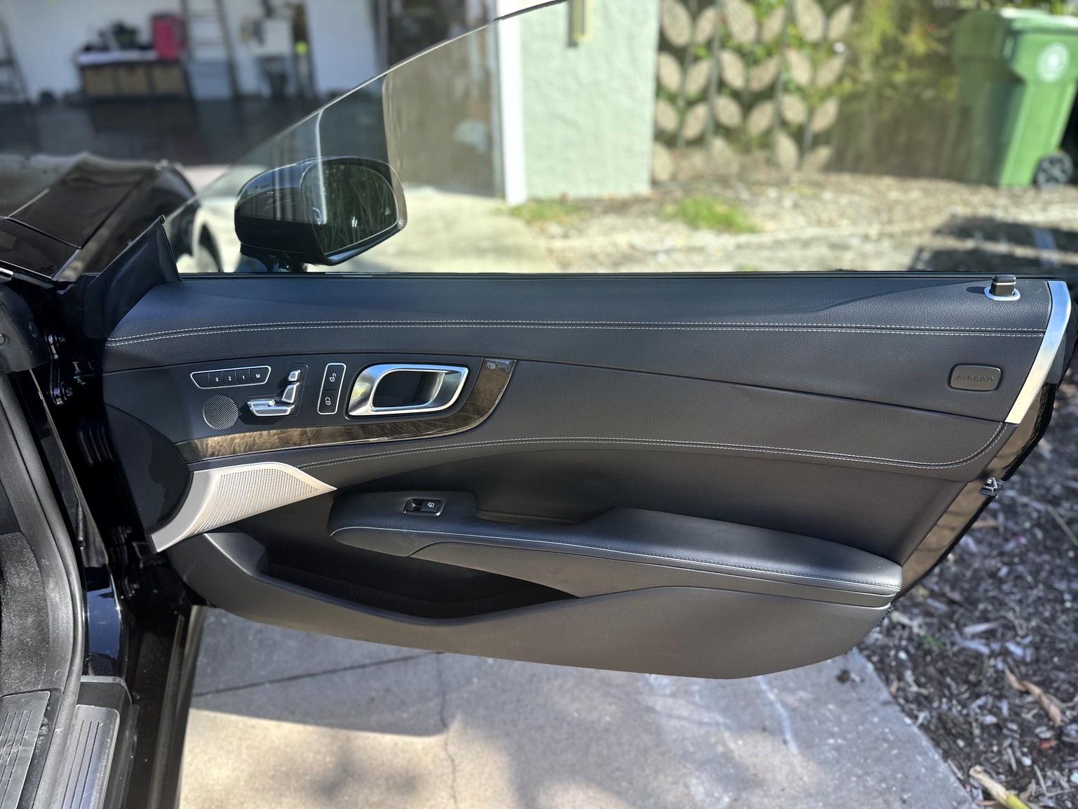 Used 2013 Mercedes-Benz SL 550 image 21
