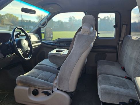 Used 2001 Ford F250 4x4 SuperCab Super Duty image 6