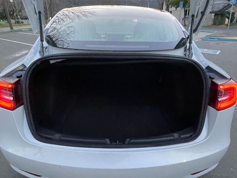 Used 2020 Tesla Model 3 Long Range image 11