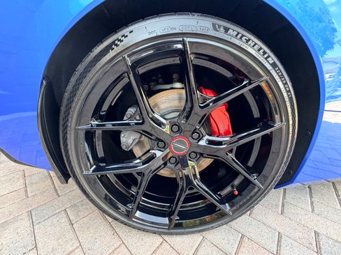 Used 2024 Chevrolet Corvette Stingray Premium Conv w/ Z51 Performance Package RWD image 8