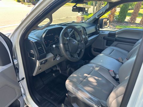 Used 2019 Ford F150 XL w/ Equipment Group 101A Mid RWD image 10