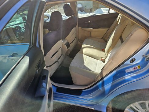 Used 2013 Toyota Camry LE image 6