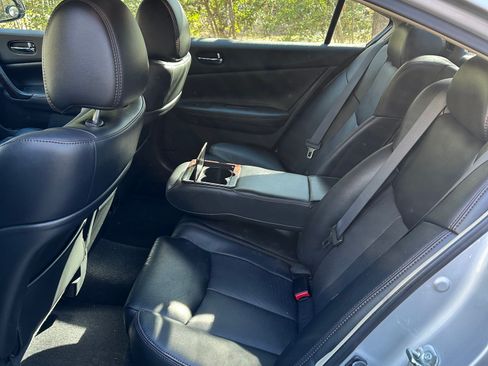 Used 2011 Nissan Maxima 3.5 SV w/ Premium Pkg image 10
