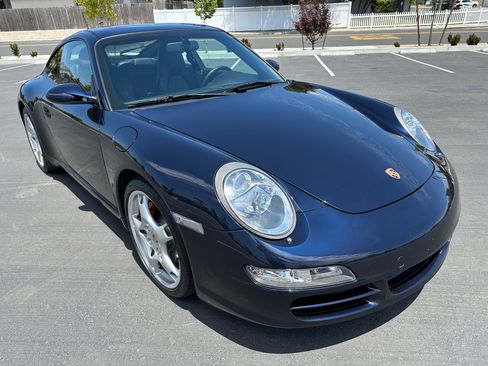 Used 2006 Porsche 911 Carrera S RWD image 9