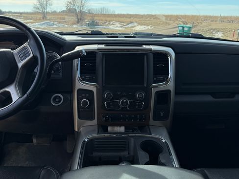 Used 2017 RAM 2500 Laramie image 9
