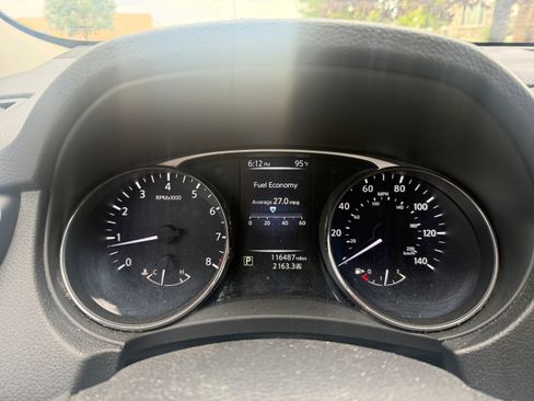 Used 2016 Nissan Rogue S AWD/4WD image 18