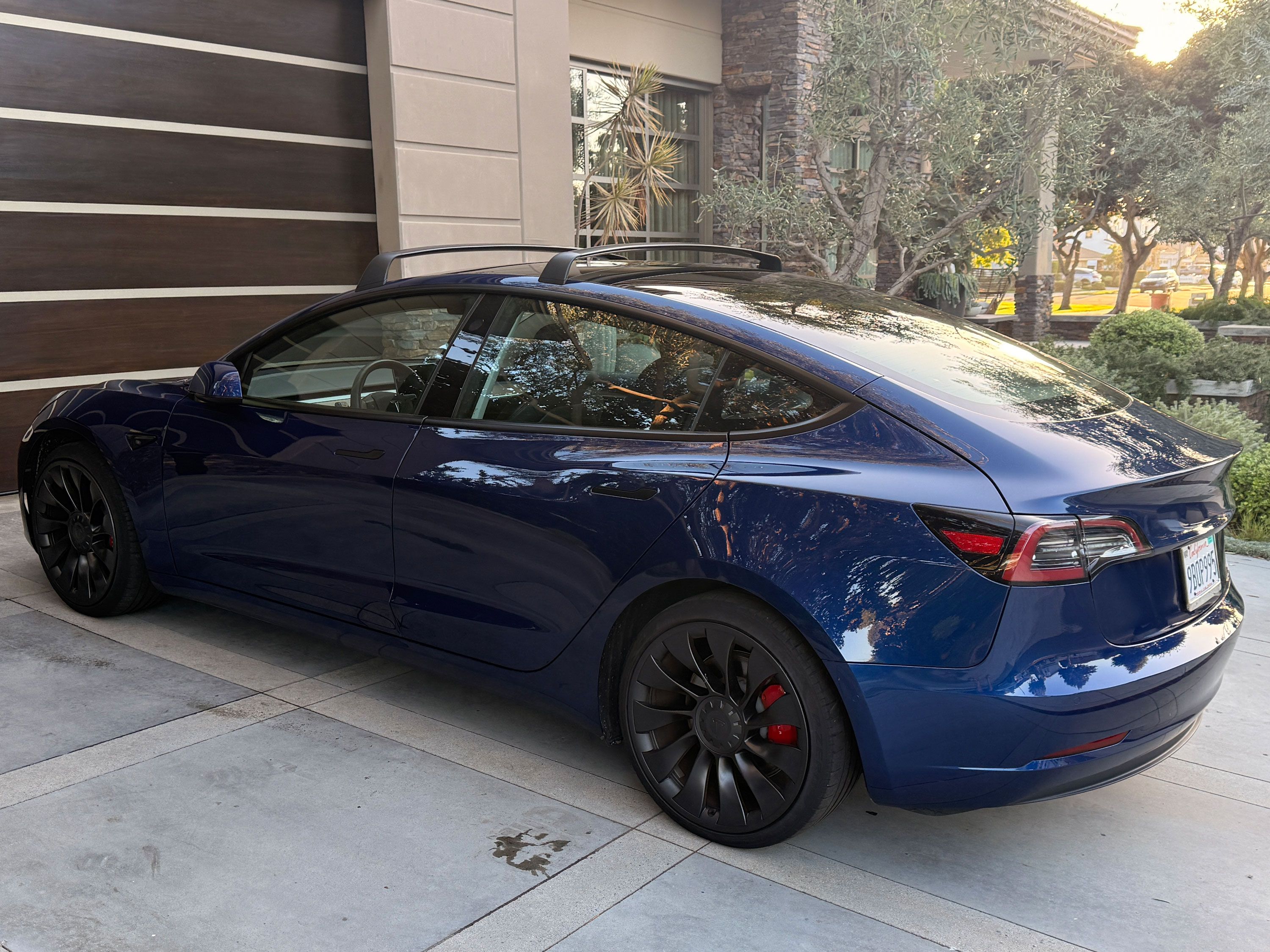 Used 2022 Tesla Model 3 Performance AWD/4WD image 2