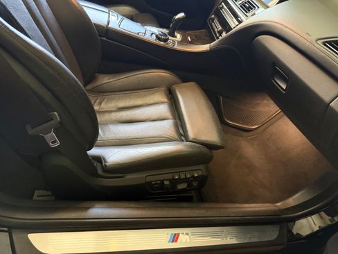 Used 2017 BMW 650i Convertible image 12