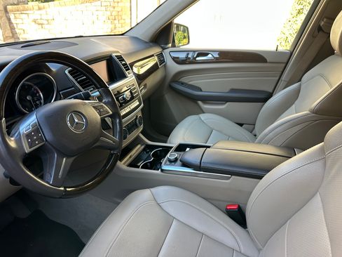Used 2013 Mercedes-Benz ML 350 ML 350 4MATIC Sport Utility 4D image 6