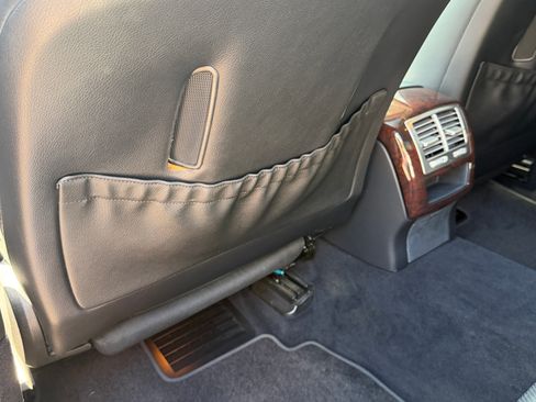 Used 2011 Mercedes-Benz S 550 S 550 4MATIC Sedan 4D image 23