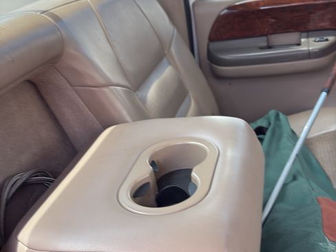 Used 2003 Ford F250 Lariat image 9