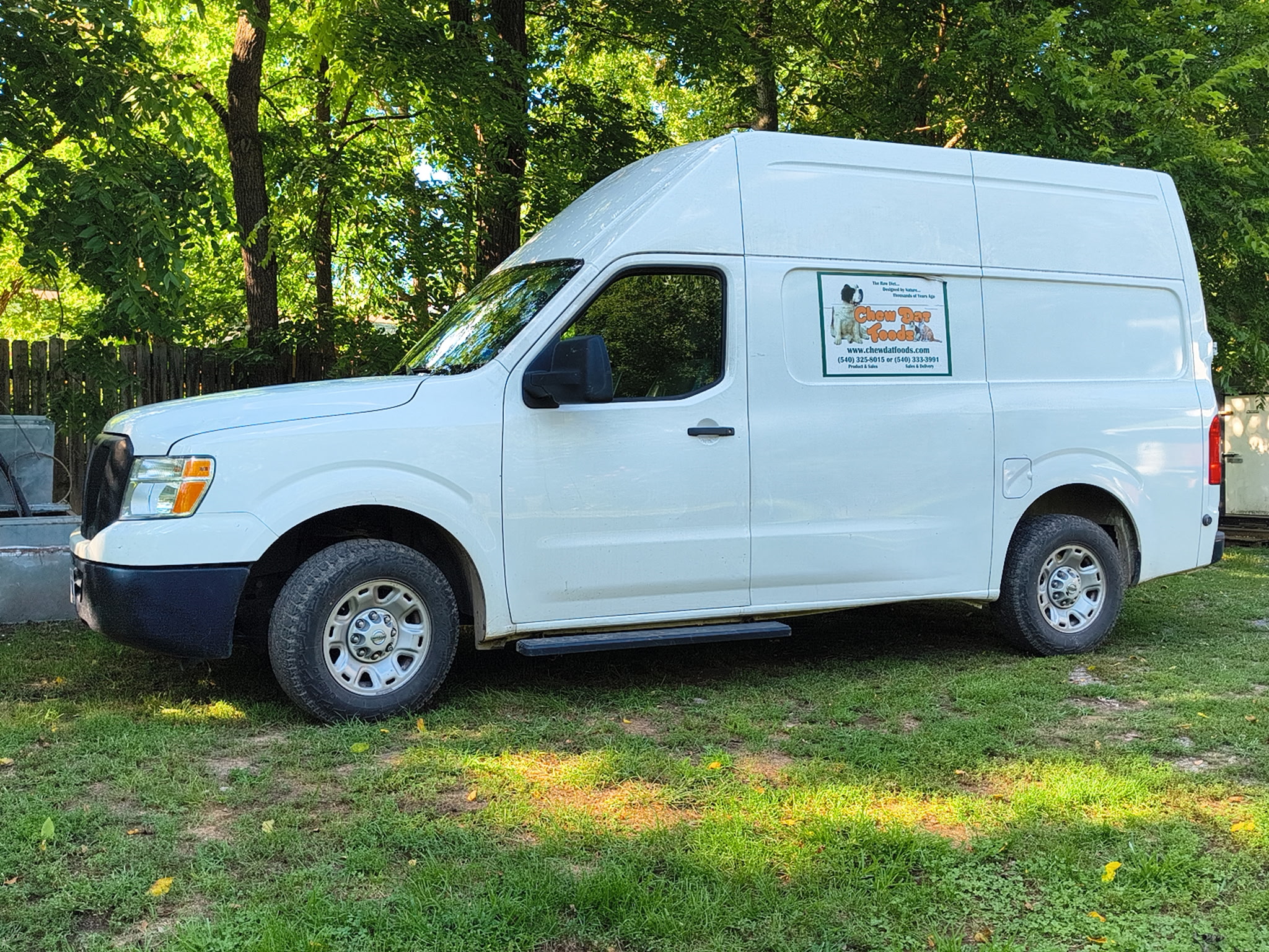 Used 2019 Nissan NV 2500 SV RWD image 1