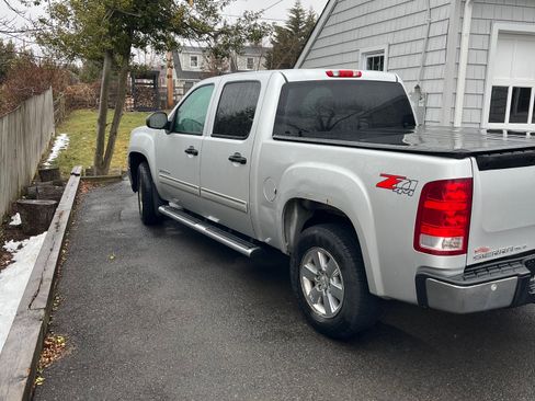 Used 2012 GMC Sierra 1500 SLE w/ Power Tech Package image 8