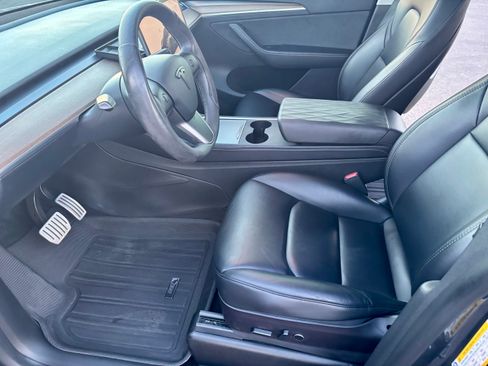 Used 2022 Tesla Model Y Performance AWD/4WD image 13