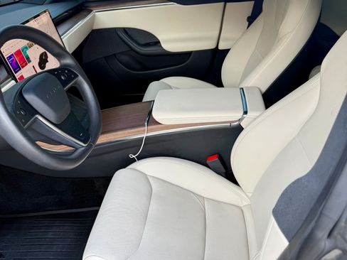 Used 2021 Tesla Model S Long Range image 9