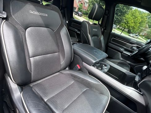 Used 2021 RAM 1500 Laramie AWD/4WD image 6