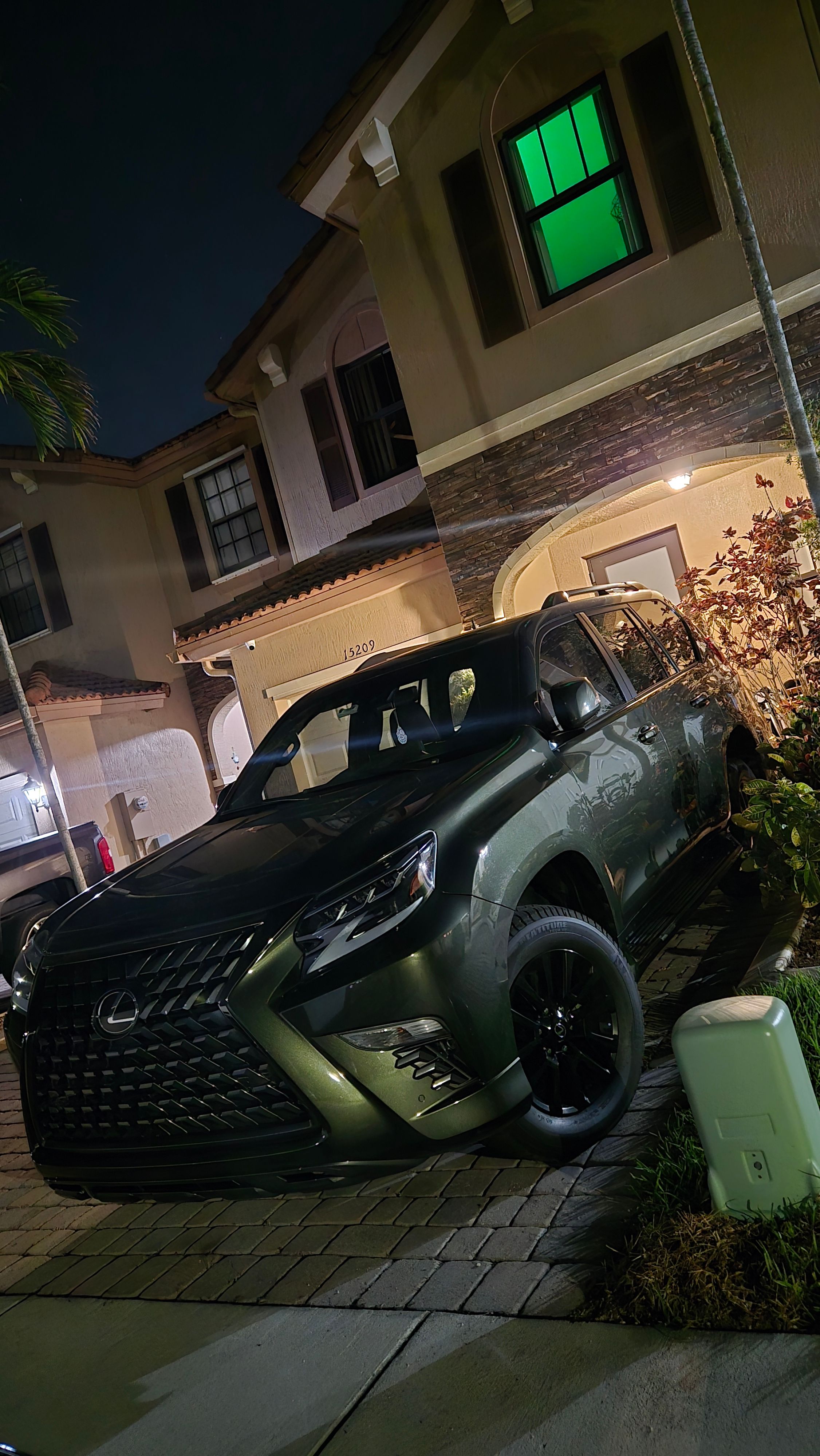 Used 2022 Lexus GX 460 w/ Black Line Special Edition AWD/4WD image 6