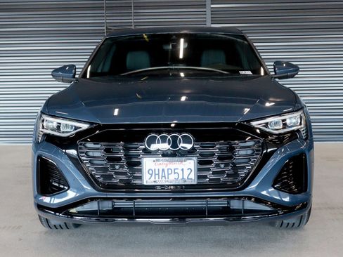 Used 2024 Audi Q8 e-tron Premium Plus w/ Premium Plus Package image 9