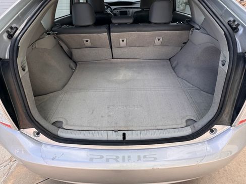 Used 2010 Toyota Prius Five FWD image 12