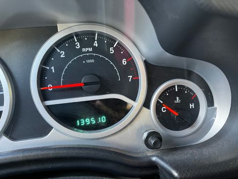 Used 2010 Jeep Wrangler Sport image 14