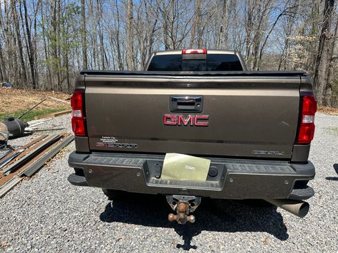 Used 2015 GMC Sierra 2500 Denali w/ Duramax Plus Package image 6