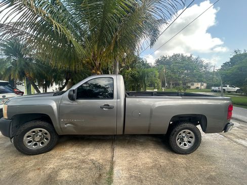 Used 2008 Chevrolet Silverado 1500 W/T w/ Towing Package image 1