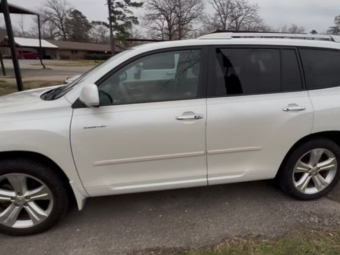 Used 2008 Toyota Highlander Limited image 1