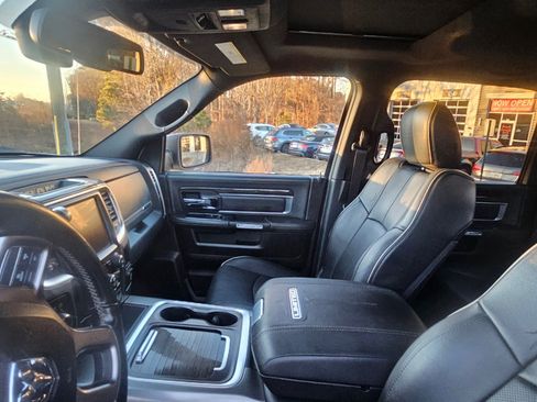 Used 2016 RAM 2500 Limited AWD/4WD image 12