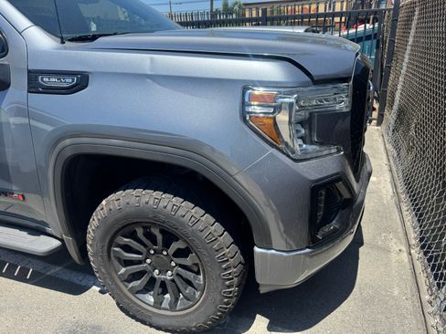Used 2021 GMC Sierra 1500 AT4 w/ AT4 Premium Package AWD/4WD image 5